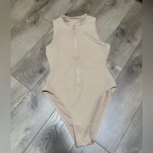 SKIMS Swim Zip Front Sleeveless One Piece Womens Medium nwot